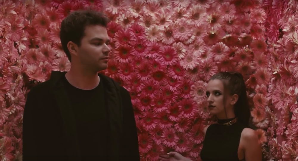 “DownÛ: Wait, What Floor Are We On?