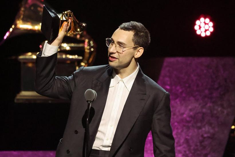Jack+Antonoff%2C+a+Grammy-winning+musical+artist.+Antonoff+has+performed+in+bands+such+as+fun.+and+Bleachers+and+works+as+a+producer.+Photo+credits%3A+Amy+Sussman%2FGetty+Images.